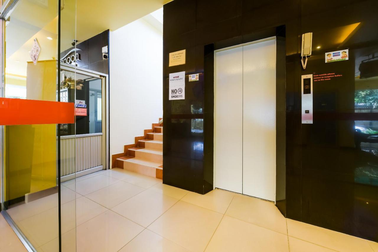 Oyo 463 Tycoon Place Hotel Pattaya Bagian luar foto