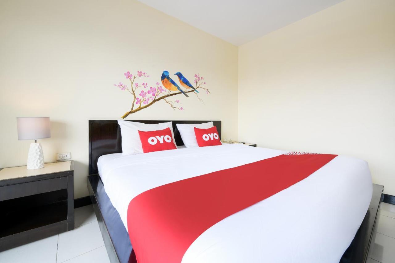 Oyo 463 Tycoon Place Hotel Pattaya Bagian luar foto
